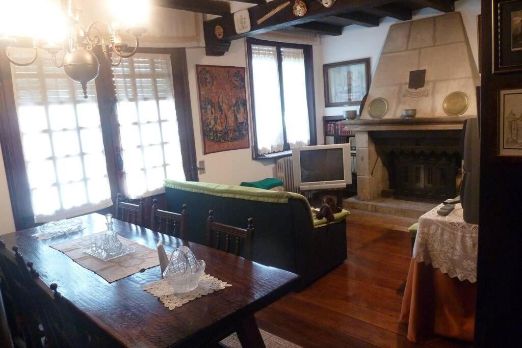 Casa Rural Mertxenea Landetxea Elcano Exterior photo